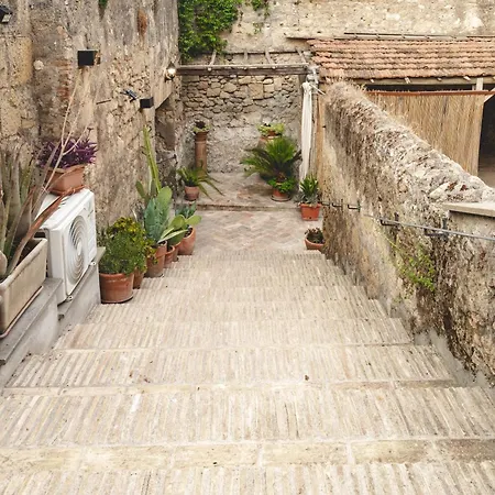 La Casetta Tra Le Mura